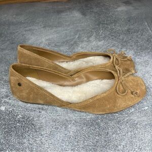 UGG Women’s 9 Chestnut Lena Shearling Ballet Flat Shoes